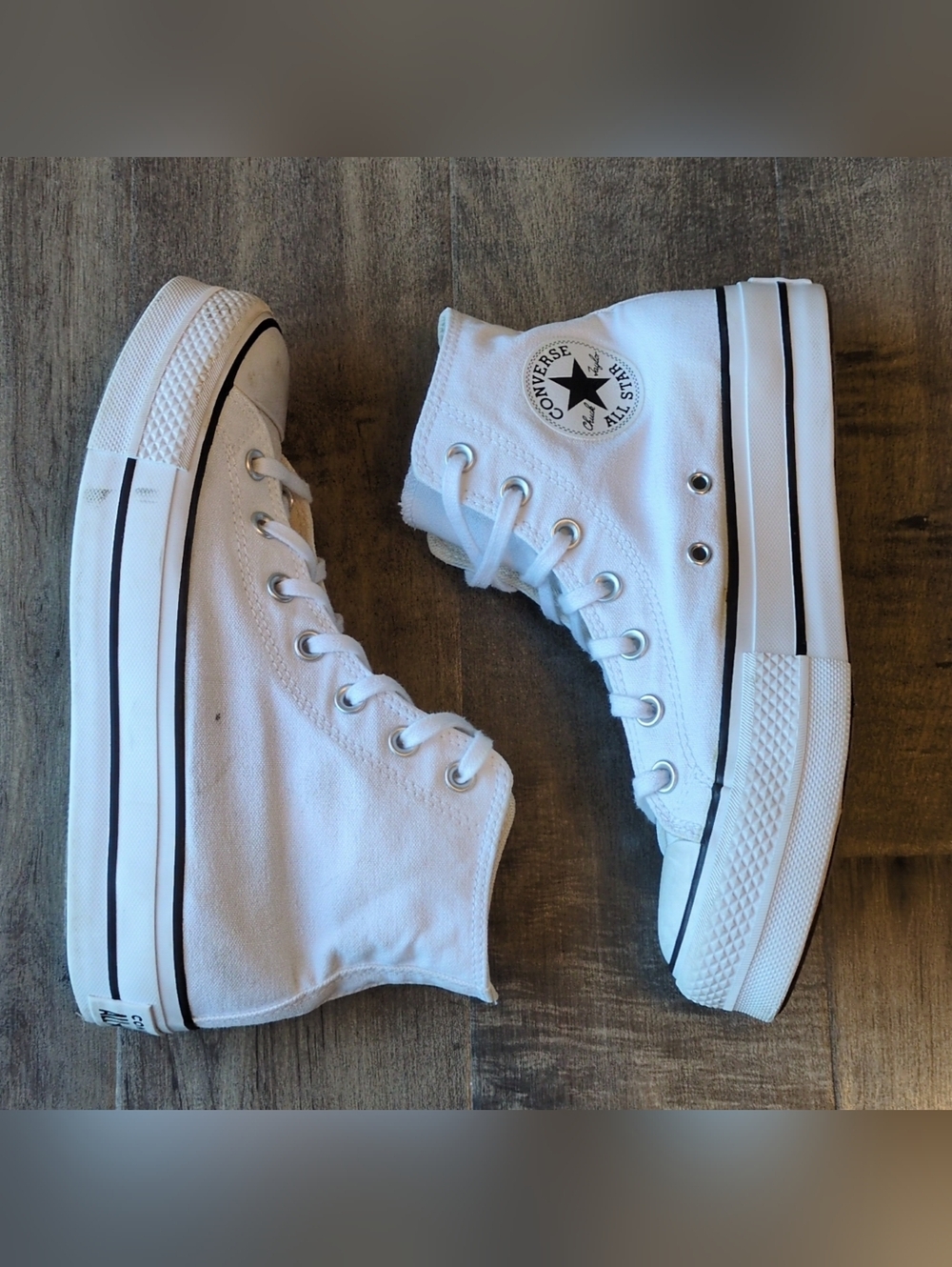 Converse Womens Chuck Taylor All Star Lift 560846F White Size 8 - Picture 3 of 10